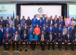 DIPLOMAT DELEGATES AT 'DIPLOMATIC WEEK' IN GRAND BAHAMA - 2