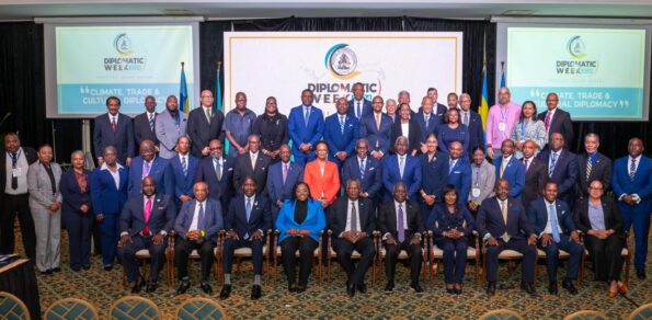 DIPLOMAT DELEGATES AT 'DIPLOMATIC WEEK' IN GRAND BAHAMA - 2